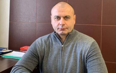 Руководитель БЭБ в Полтавской области задекларировал самолет и миллионы наличными