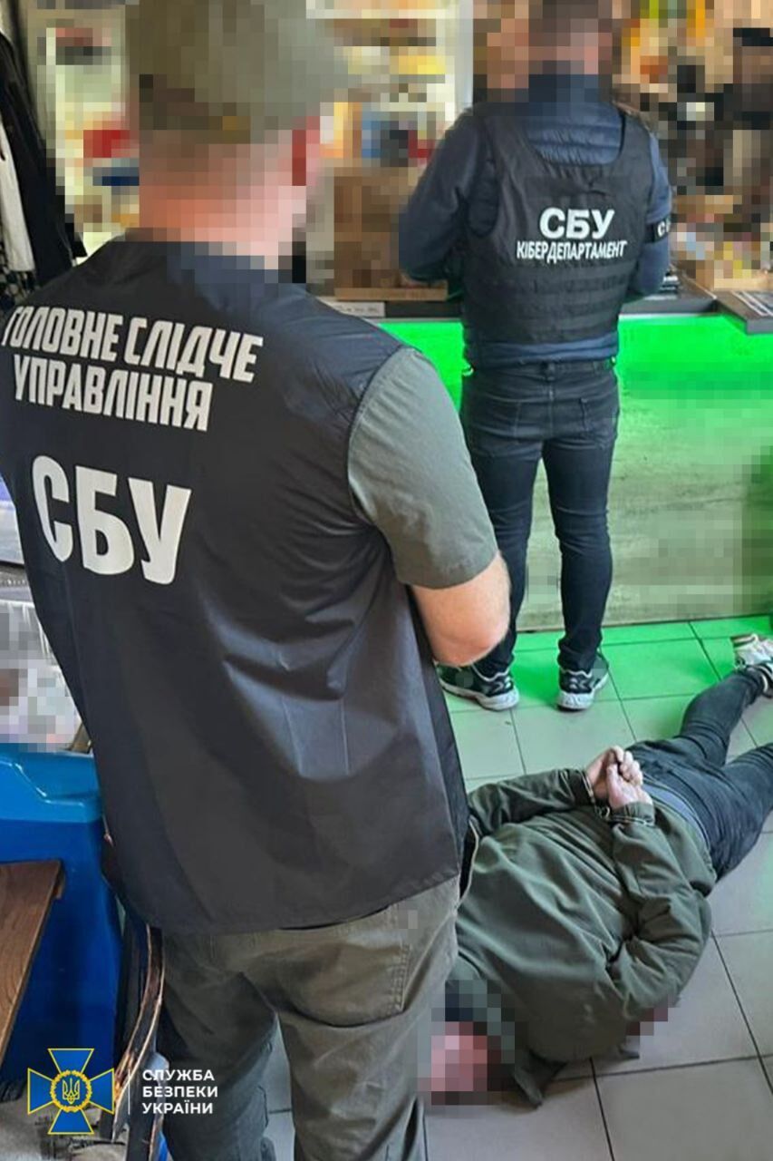 У Києві та на Вінниччині викрили шахраїв, які торгували фейковими документами для ухилянтів