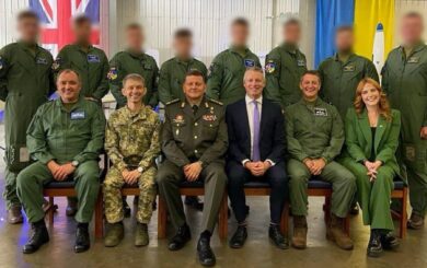 Украинские пилоты завершили обучение в Великобритании и готовятся к боевым задачам