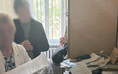 Лікарка на Львівщині продавала фальшиві довідки про інвалідність для уникнення мобілізації: деталі