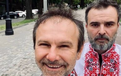 Молодший брат Вакарчука звільнився зі служби у Львівському ТЦК після двох років роботи, — дані декларації