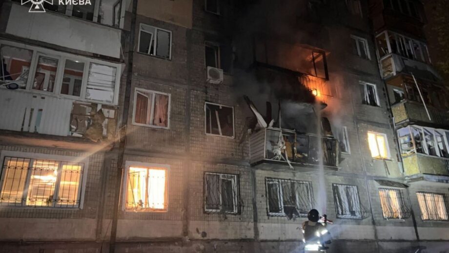 Нічна атака на Київ: уламки дронів потрапили в будинок,  9 людей постраждало