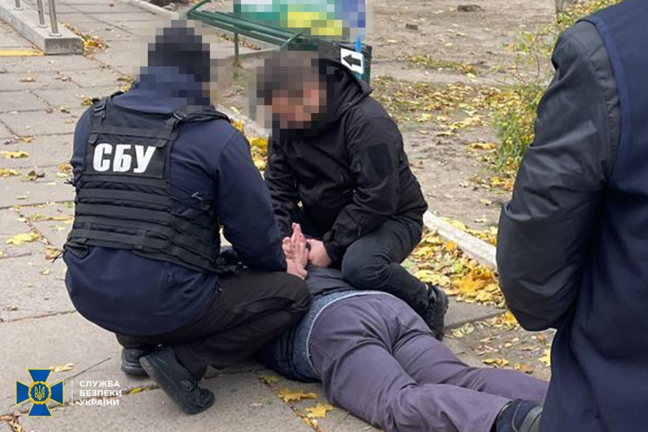 Взятки за ''медотводы'': СБУ разоблачила врачей, которые помогали избегать мобилизации