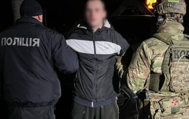 На Закарпатье сожгли полицейское авто: российские спецслужбы завербовали местных для провокации