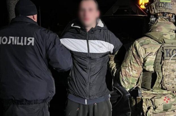 На Закарпатті спалили поліцейське авто: російські спецслужби завербували місцевих для провокації