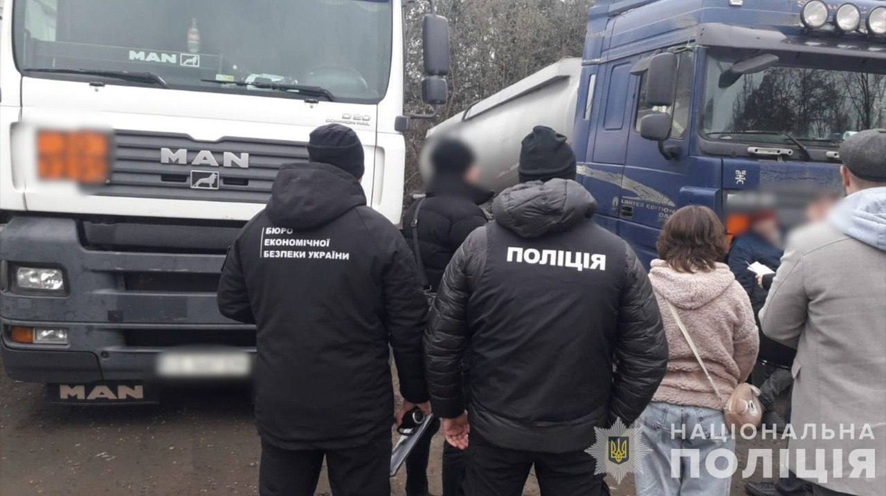 На Буковине изъяли 140 тонн фальсифицированного горючего на 20 млн грн
