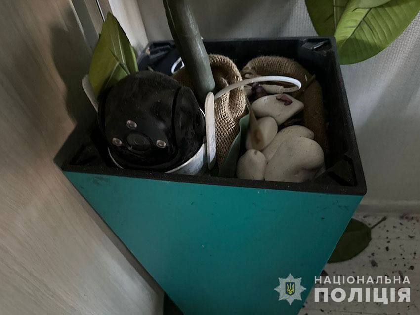 Киянин встановив ''розтяжку'' в орендованій квартирі, поліція запобігла теракту