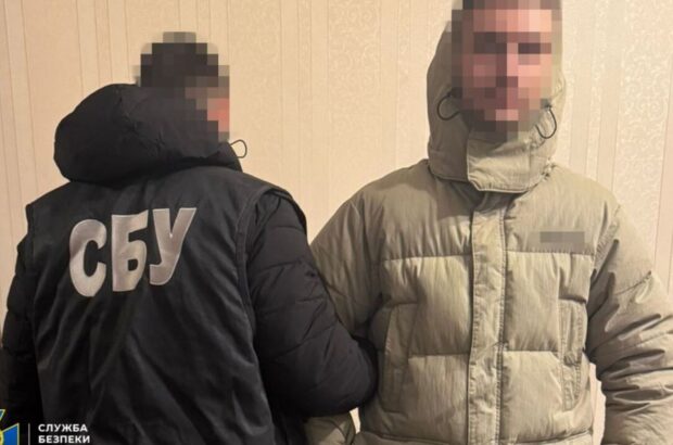 СБУ та Нацполіція затримали агентів рф, які палили авто та будівлі на півдні України