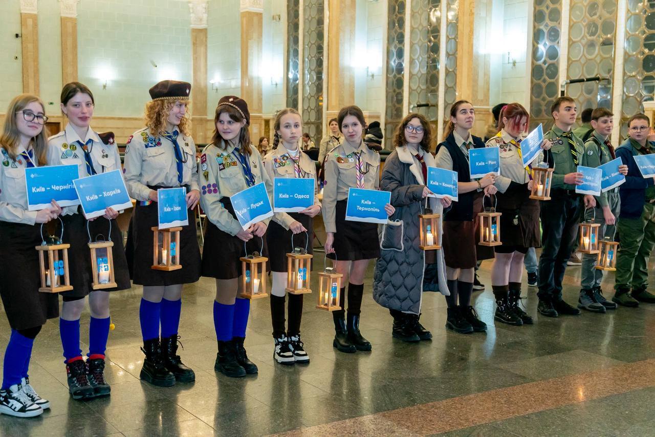 Вифлеємський вогонь миру вже в Україні: як і де його отримати