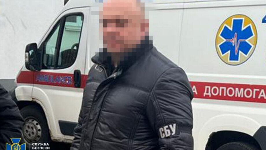 Посадовця КМДА та його спільників викрито на розкраданні 6 млн грн під час закупівель для швидких.