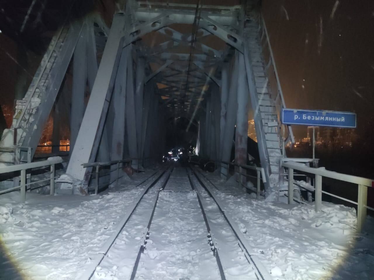 У Бурятії з рейки зійшли 22 порожні вагони, пошкоджено шість метрів колій
