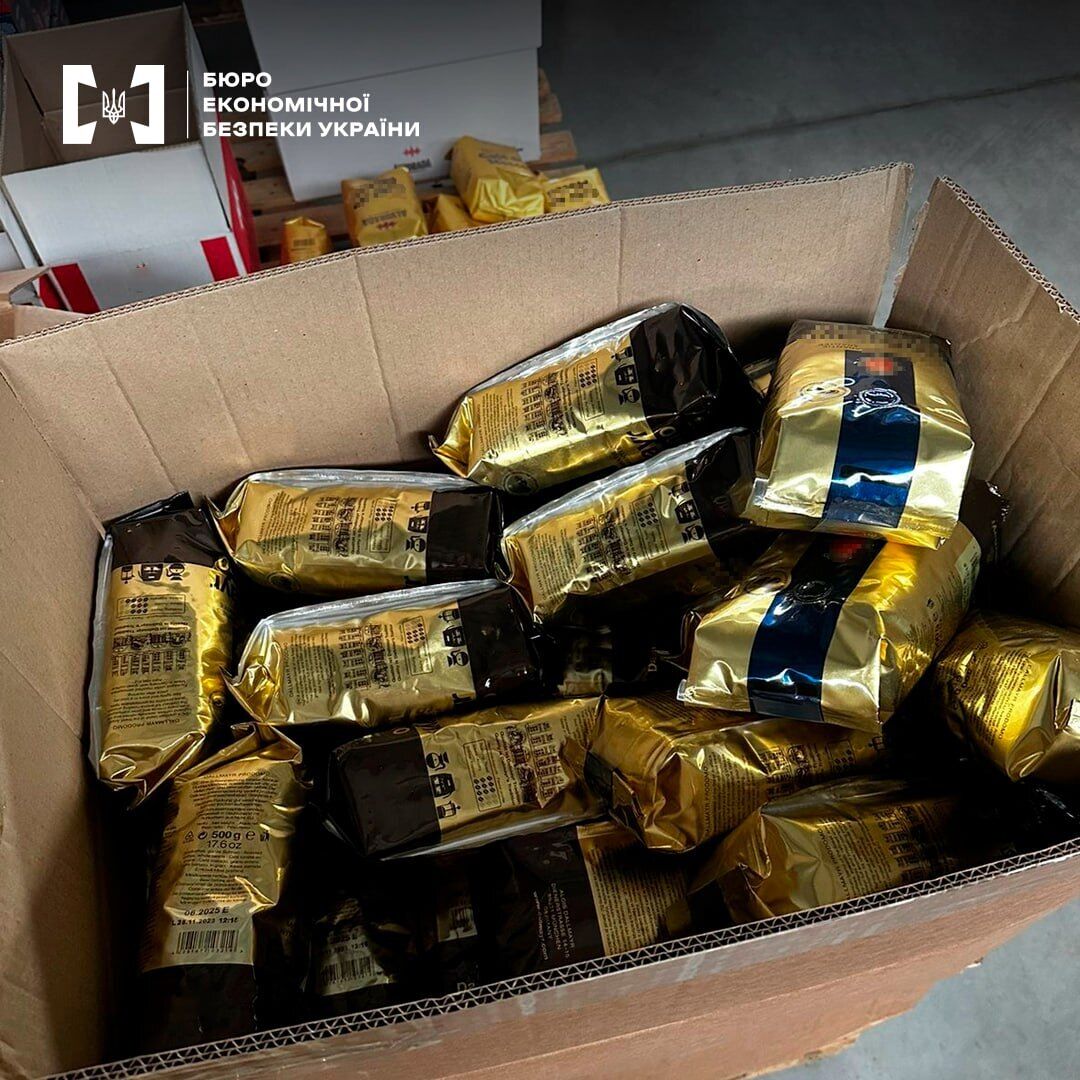 Вилучено товару на 20 млн грн: нелегальний цех із фальсифікації кави ліквідували на Київщині