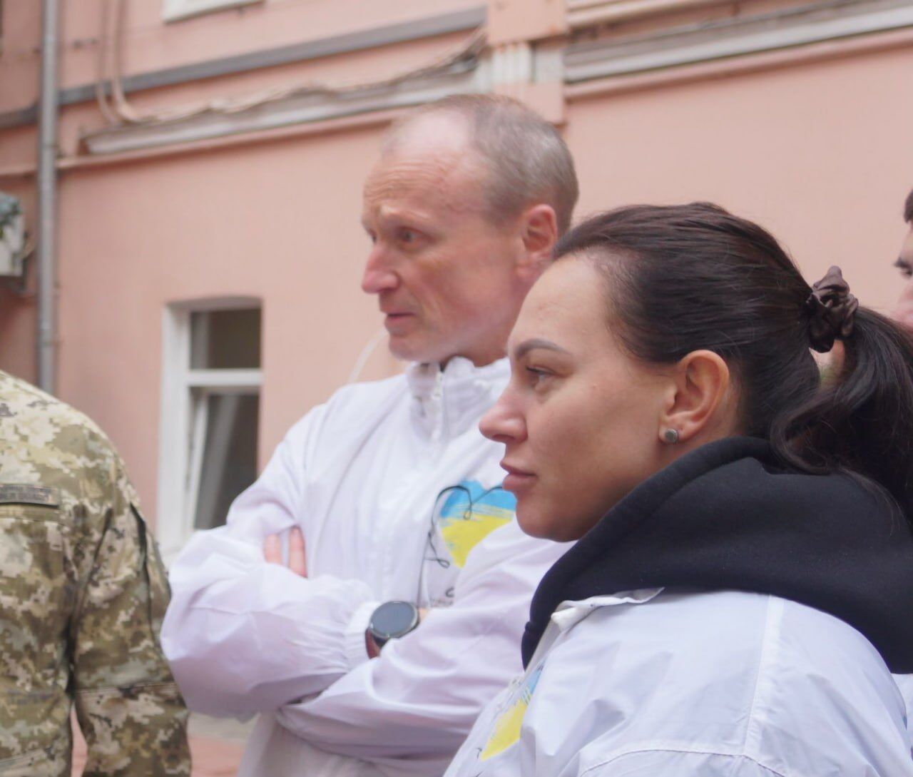 Алексей Омельяненко и волонтеры