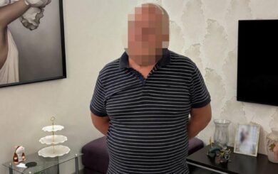 Зустріч зі знайомим закінчилася пострілом і крадіжкою: у Києві розглядатимуть резонансну справу