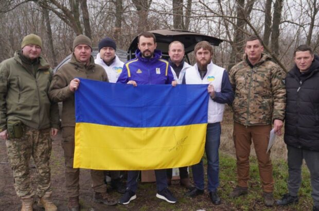 Допомога на Курахівському напрямку – БФ ”Надія” Валерія Дубіля спільно з Євгеном Довбнею передали РЕБи для ЗСУ