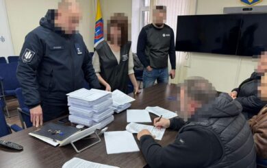 Депутату Кіровоградщини повідомили про підозру у схемах закупівлі неякісного одягу для військових