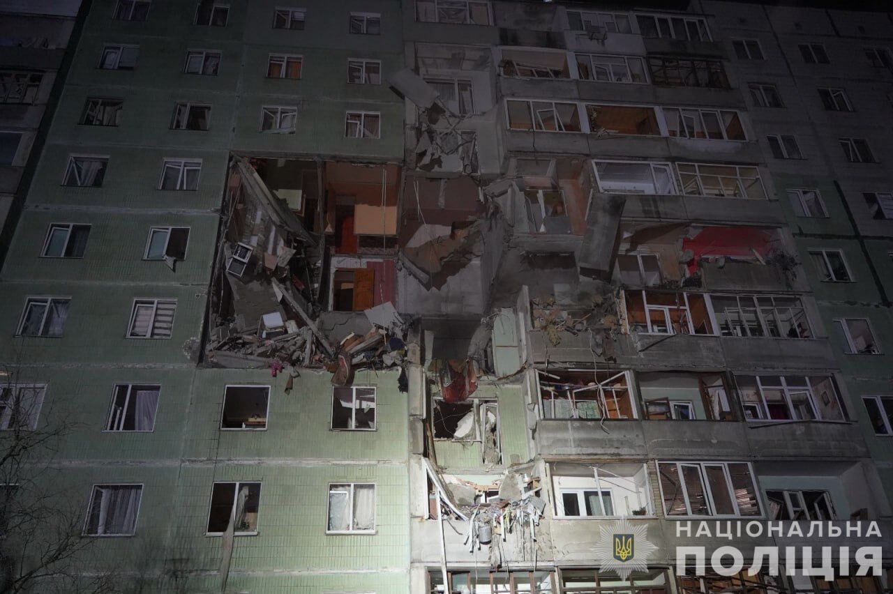 Вражеский дрон попал в жилой дом в Сумах: погиб и ранен (обновлено)