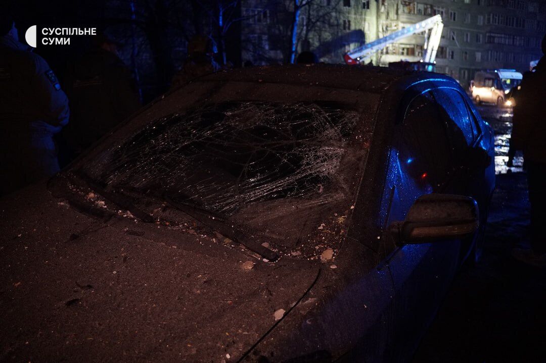 Вражеский дрон попал в жилой дом в Сумах: погиб и ранен (обновлено)