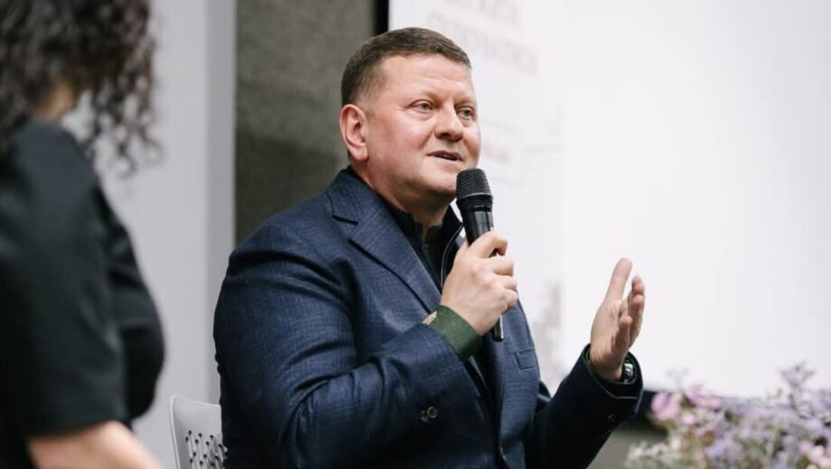 Залужный: Украина продолжает борьбу с осью зла, несмотря на потерю