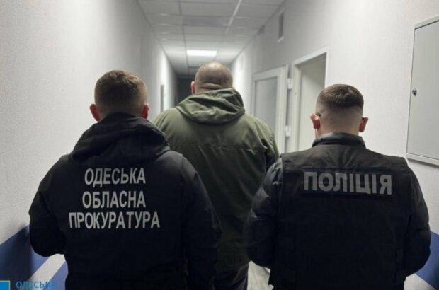 В Одесской области местный депутат занимался сливом опасных отходов