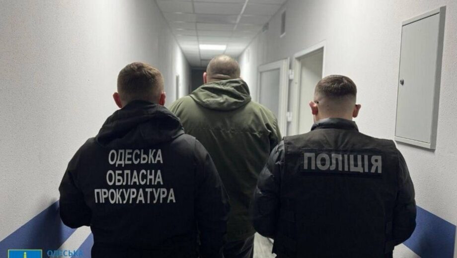 В Одесской области местный депутат занимался сливом опасных отходов
