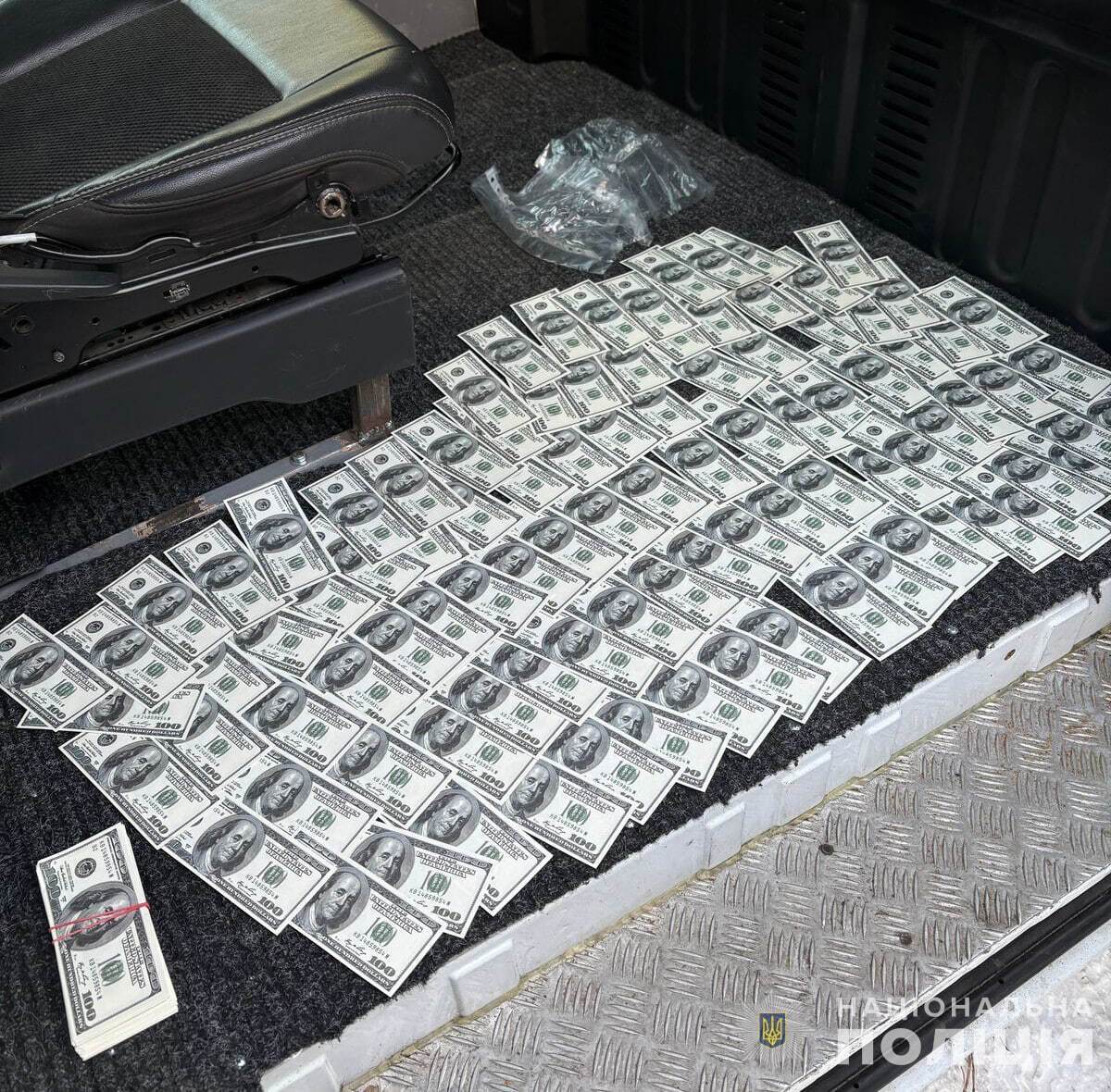 У Києві викрили схему продажу авто для ЗСУ: зловмисникам загрожує до 7 років