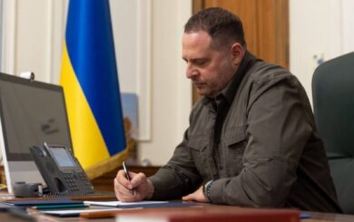 Ермак провел переговоры с советником президента США Майклом Волцом
