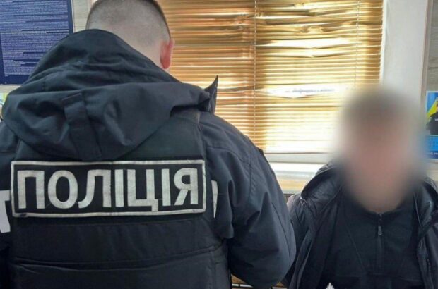 Одесит облив газом і стріляв у працівника ТЦК