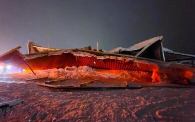 Снігова стихія в американському штаті Нью-Йорк: 26 будівель зруйновані через вагу снігу