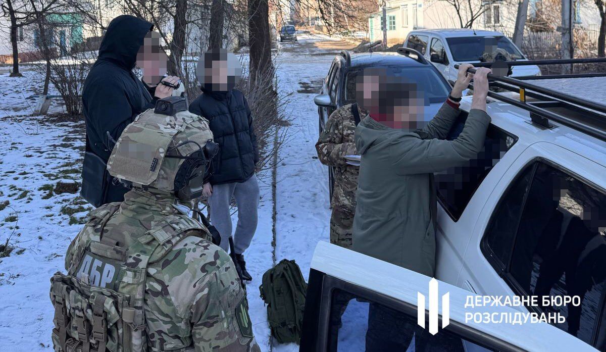 На Рівненщині затримали в.о. мера Костополя та депутата через ''земельний'' хабар у 1,3 млн грн