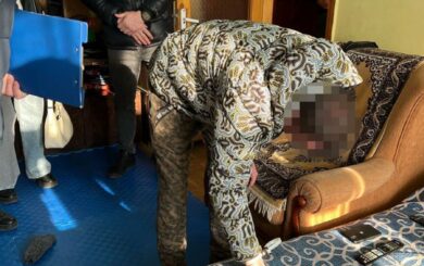 На Волыни разоблачили правоохранителя, который за $10 000 переправлял уклонистов за границу