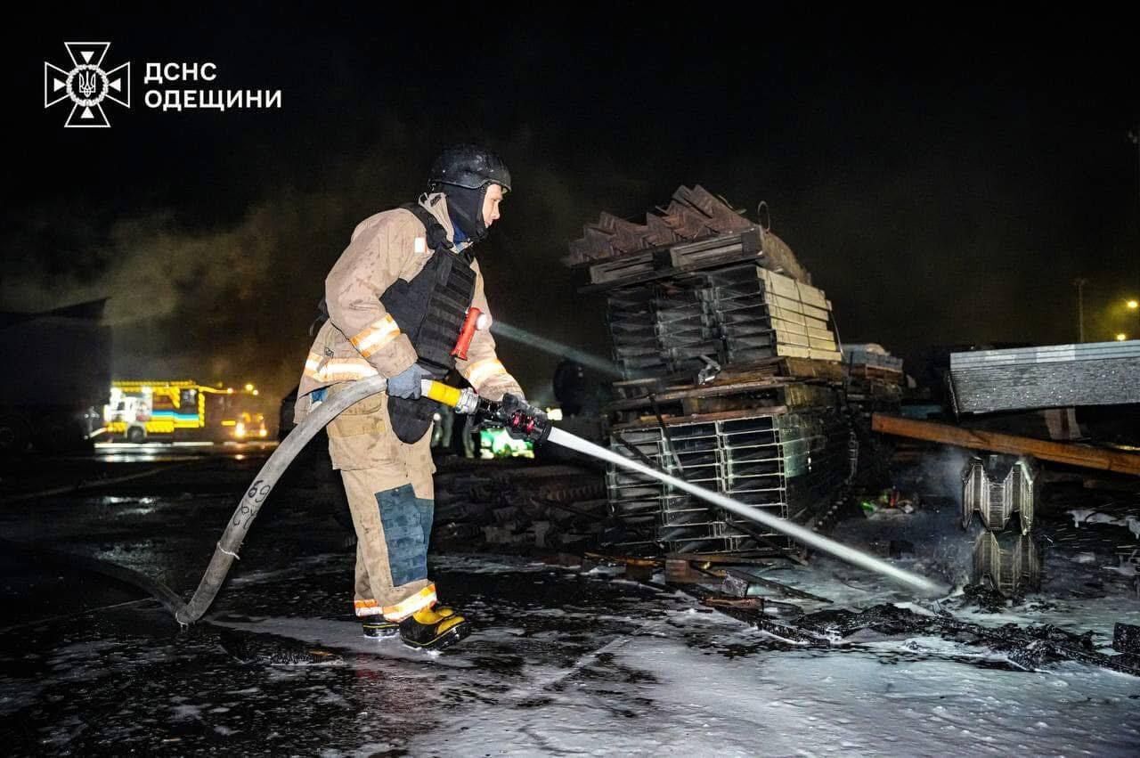 Массированная атака БПЛА российских войск на Украину: сбито более 100 беспилотников