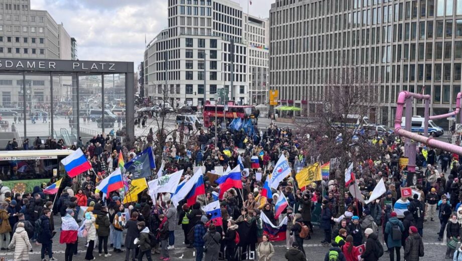 Першого березня в Берліні пройшов протестний марш ”росія проти путіна”