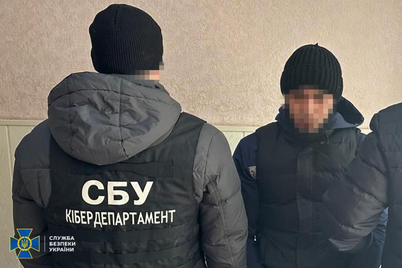 СБУ задержала группу, которая по заказу фсб уничтожала военные авто на Днепропетровщине