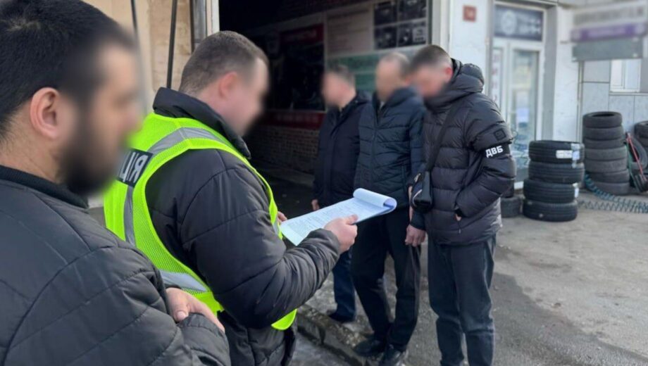 Бегунок с ТСЦ в Харькове обещал переоформить машину по упрощенной процедуре