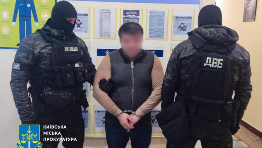 Протягнув поліцейського на дверях авто: водій Mercedes-Benz відправиться у СІЗО