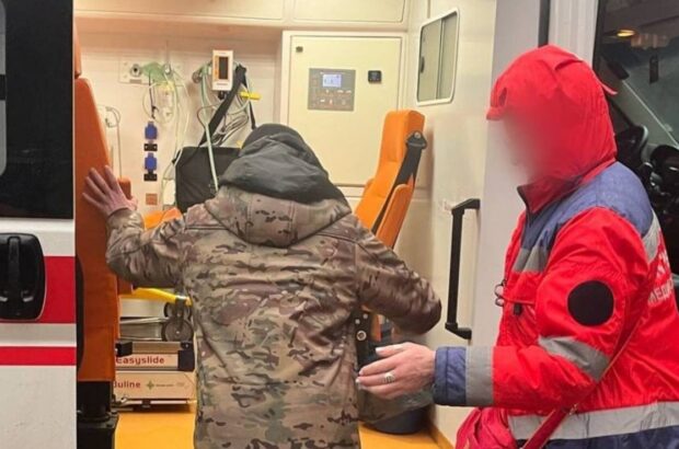 Бегство не удалось: мужчина хотел пересечь Карпаты, но сам вызвал спасателей