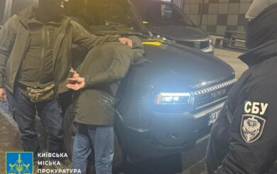 2 мільйони за ”дозвіл” постачати деталі для ЗСУ – на хабарі викрили керівників держпідприємс
