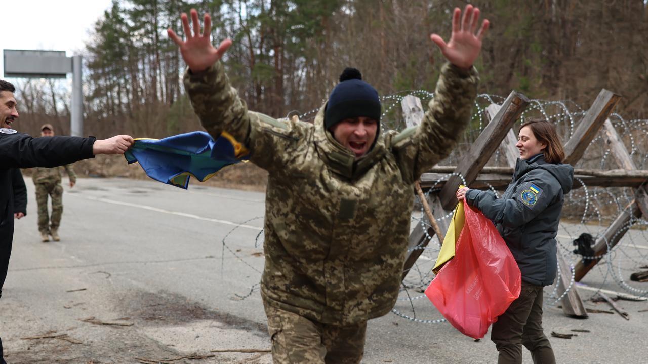 197 украинских защитников вернулись домой