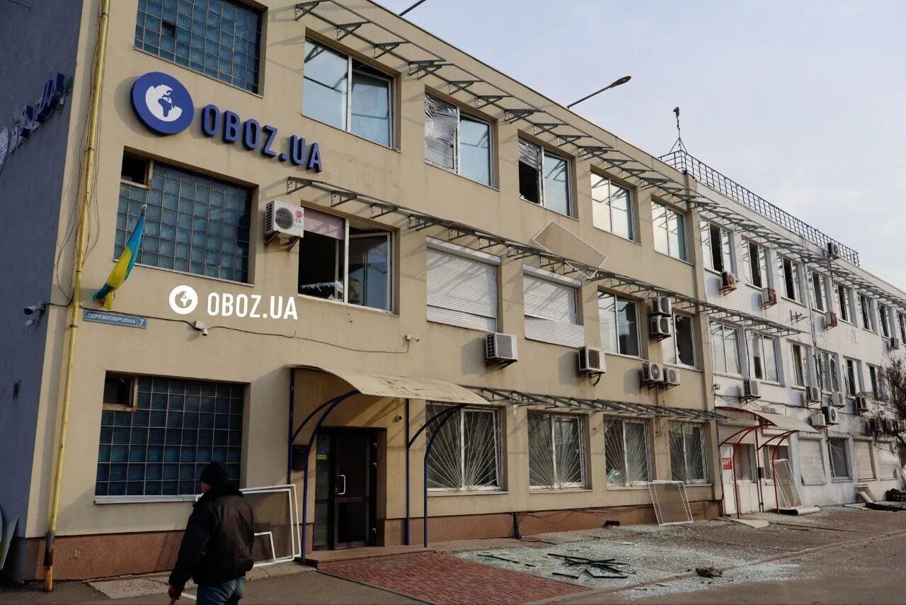 Вибухова хвиля дістала офіс OBOZ.UA