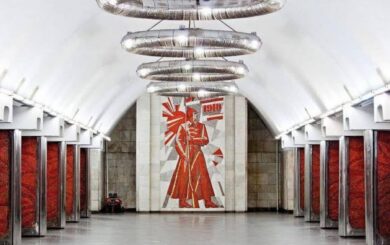 Киевское метро готовится к демонтажу советской мозаики на станциях