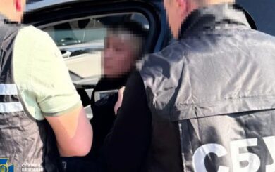 Таможенник во Львовской области взял взятки за пропуск импорта на 15 млн грн