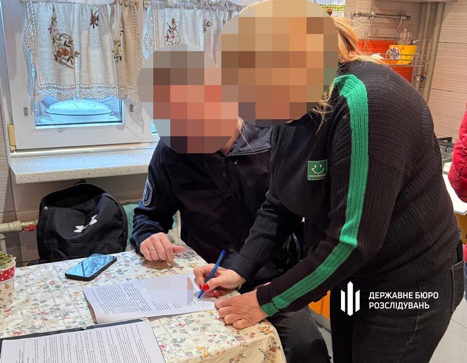 ДБР заблокувало схему нелегального зняття з військового обліку за великі хабарі