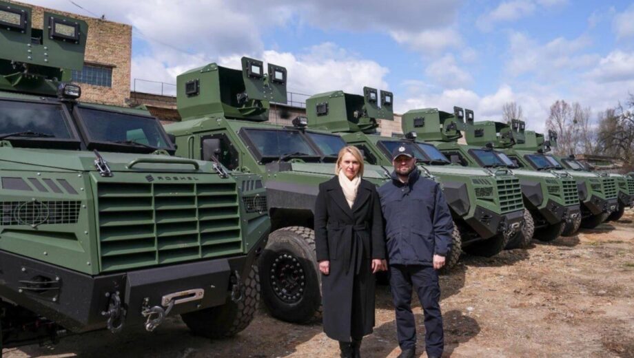 Американские MRAP уже в Украине: технику получили полиция и пограничники