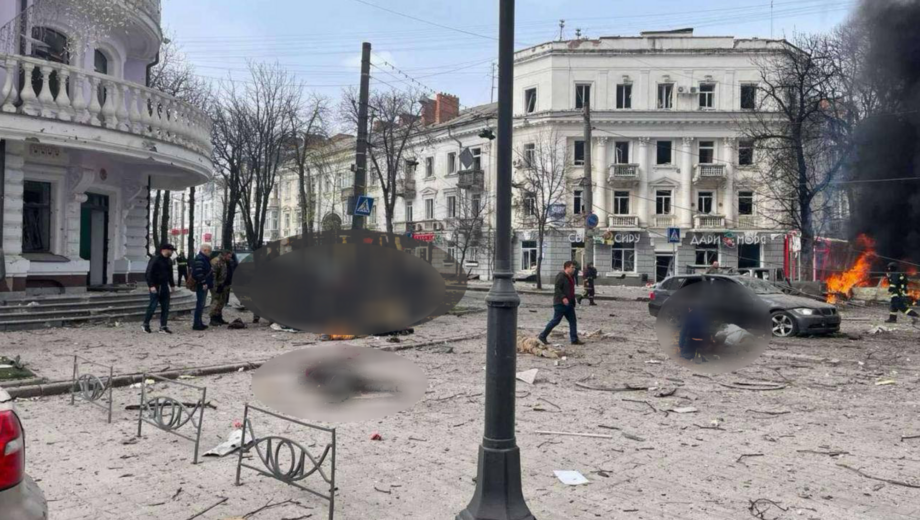 Росія атакувала Суми у Вербну неділю: ракета влучила у тролейбус з людьми