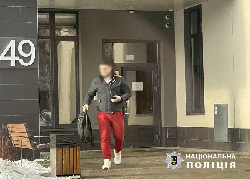 В Києві працівник ошукав роботодавця на 800 тисяч гривень - повідомлено про підозру