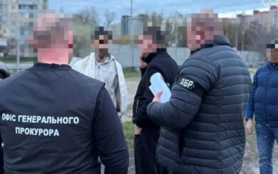 Офіцер Міноборони продавав ”бронь” ухилянтам — підозра і затримання
