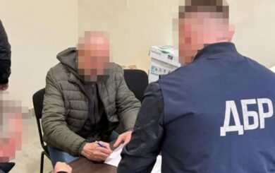 Бойові – за тил: ДБР викрило офіцера, який незаконно оформив виплати на майже 5 млн грн