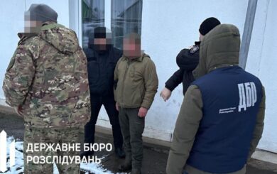 Военное топливо — к продаже: ДБР разоблачило схему кражи 20 тонн ежемесячно со склада на Львовщине