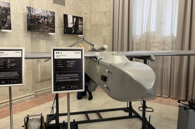 Украинский беспилотник FP-1 с дальностью до 1600 км и боевой частью до 120 кг